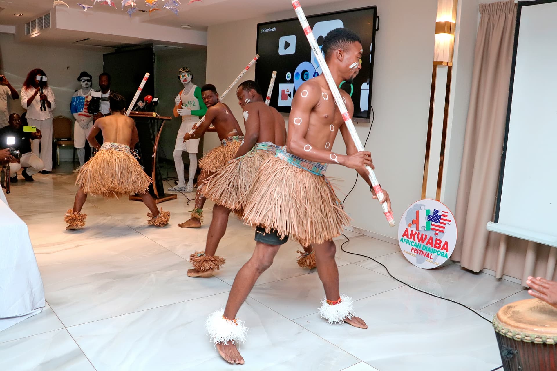 Troupe de danse traditionnelle en performance